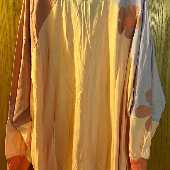 Sage & Fig size 2X Floral Peach and Lavender Women's Top, New with tags - Picture 5 of 5